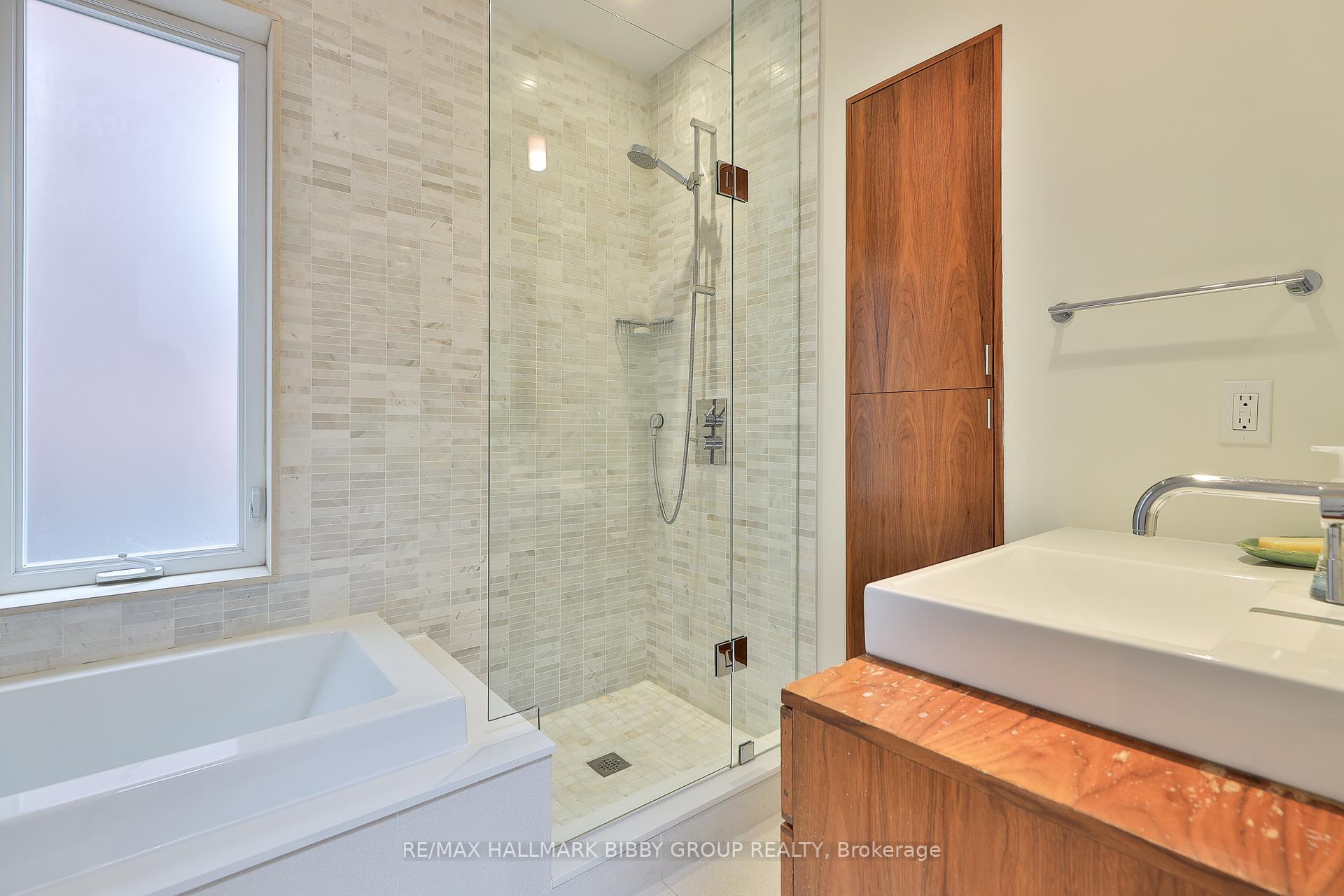 Photo 33 of 14 Delaware Avenue, Toronto, Palmerston-Little Italy — HOMEH