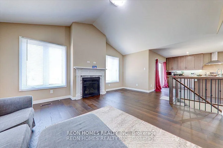 Photo 7 of 42 York Drive, Peterborough, Monaghan Ward 2 — HOMEH