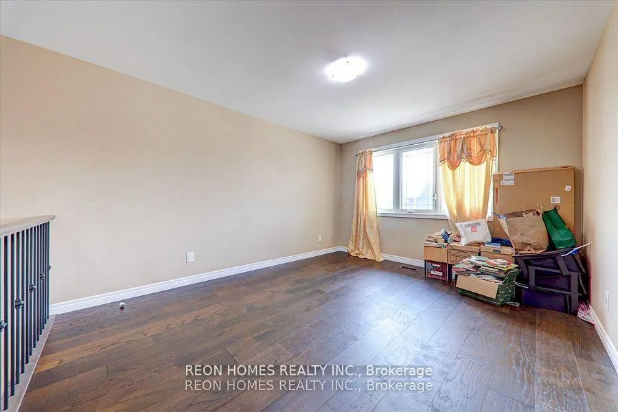 Photo 18 of 42 York Drive, Peterborough, Monaghan Ward 2 — HOMEH