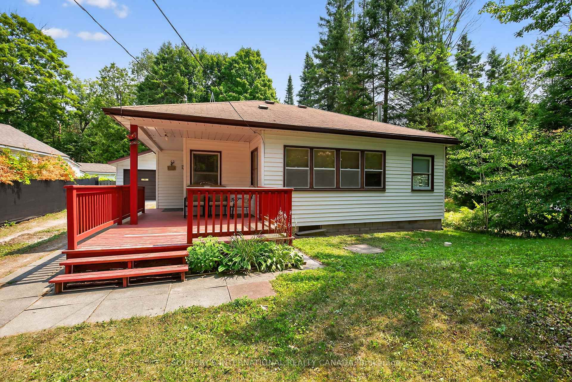Photo 4 of 37 Park Road, Tiny, Rural Tiny — HOMEH