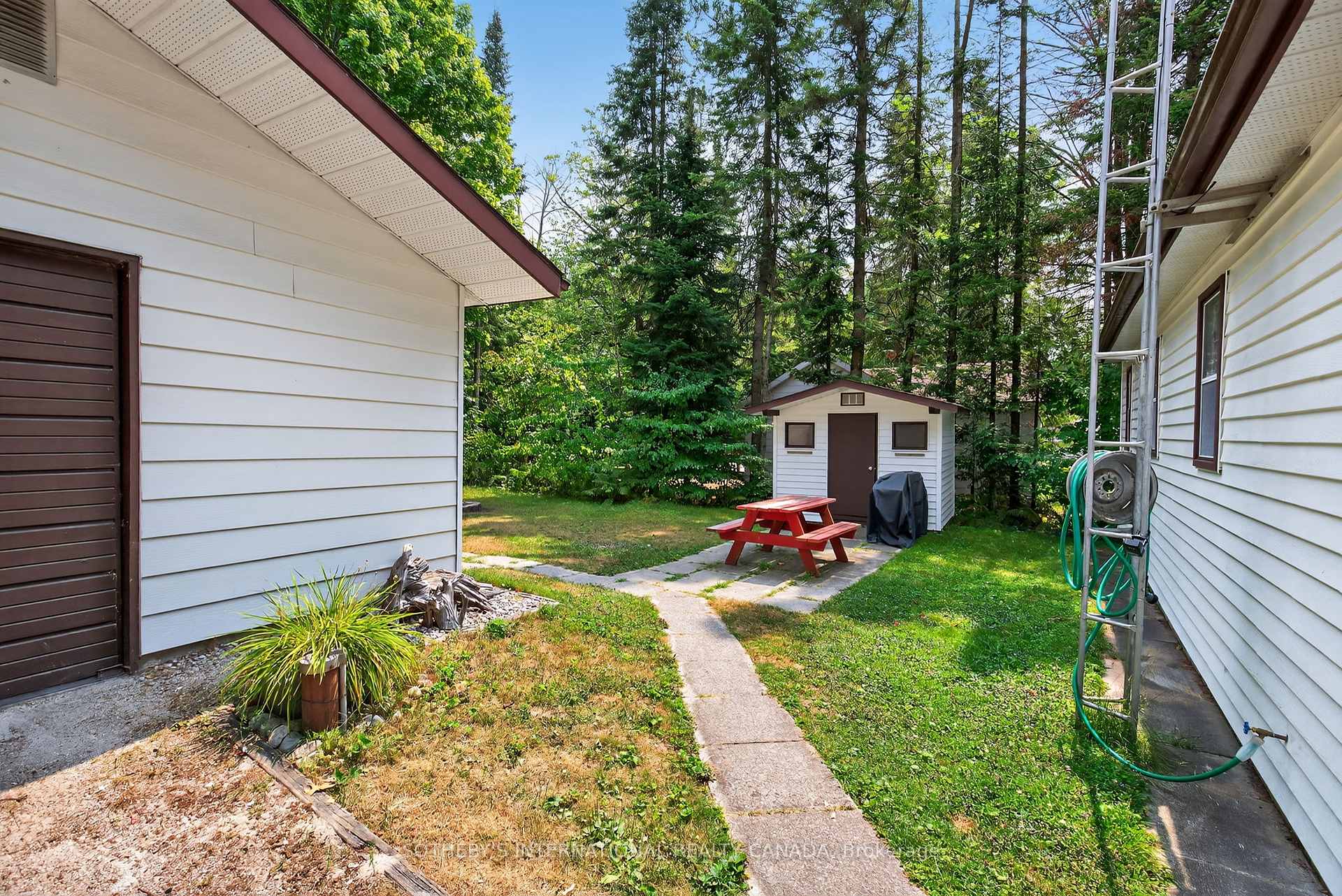 Photo 24 of 37 Park Road, Tiny, Rural Tiny — HOMEH