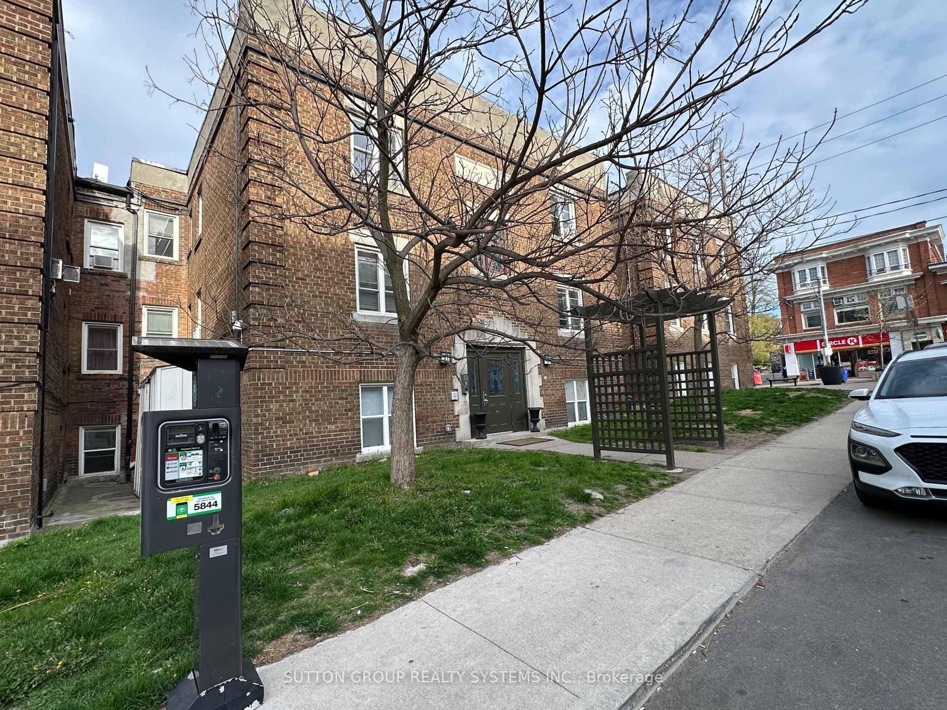Photo 2 of Unit C4, 98 Leuty Avenue, Toronto, The Beaches — HOMEH