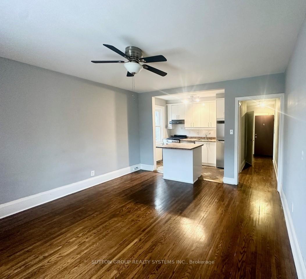 Photo 3 of Unit C4, 98 Leuty Avenue, Toronto, The Beaches — HOMEH