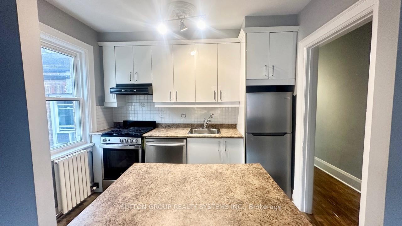 Photo 6 of Unit C4, 98 Leuty Avenue, Toronto, The Beaches — HOMEH
