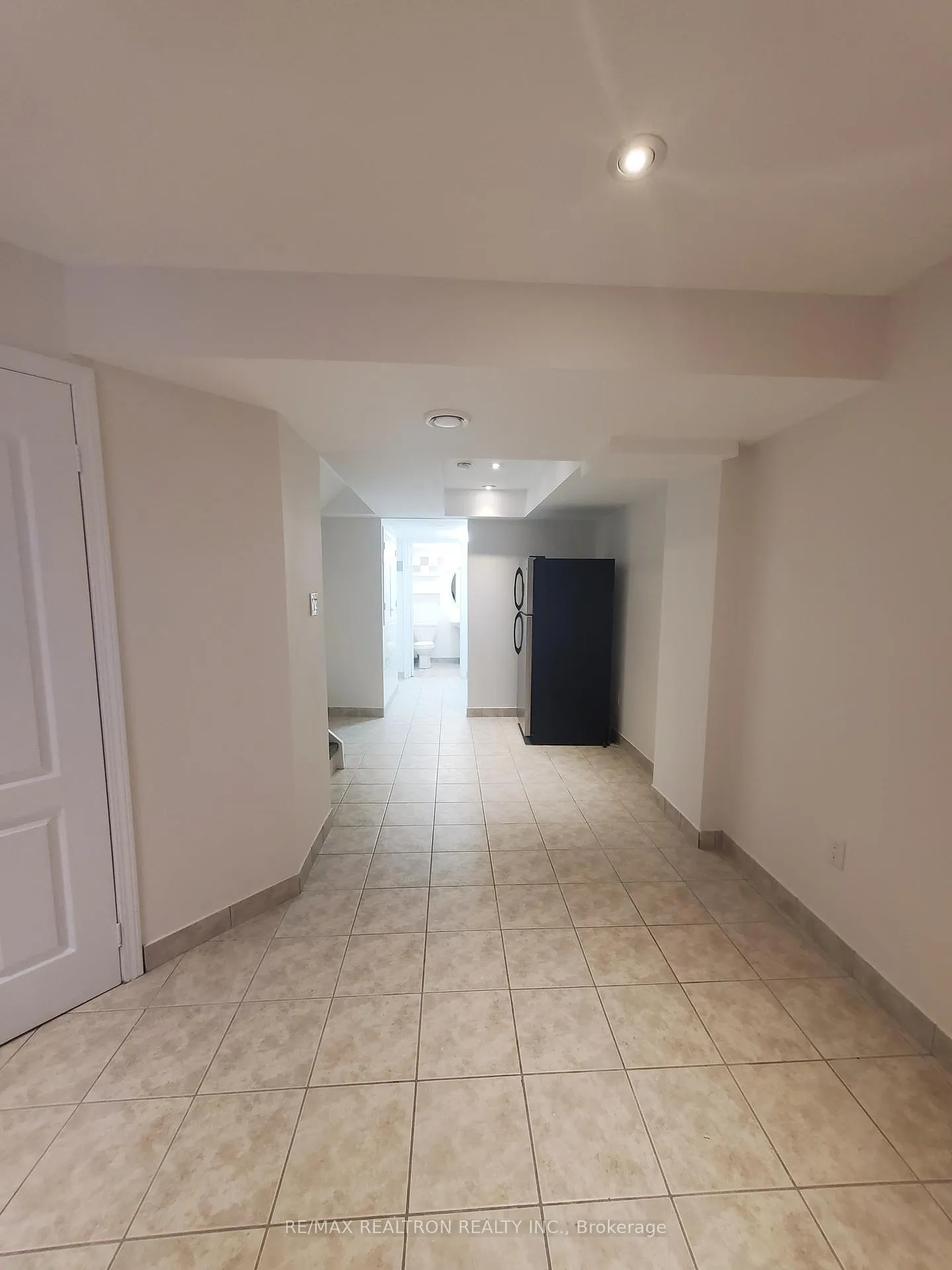 Photo 3 of Unit Bsmnt, 35 Lodgeway Drive, Vaughan, Rural Vaughan — HOMEH