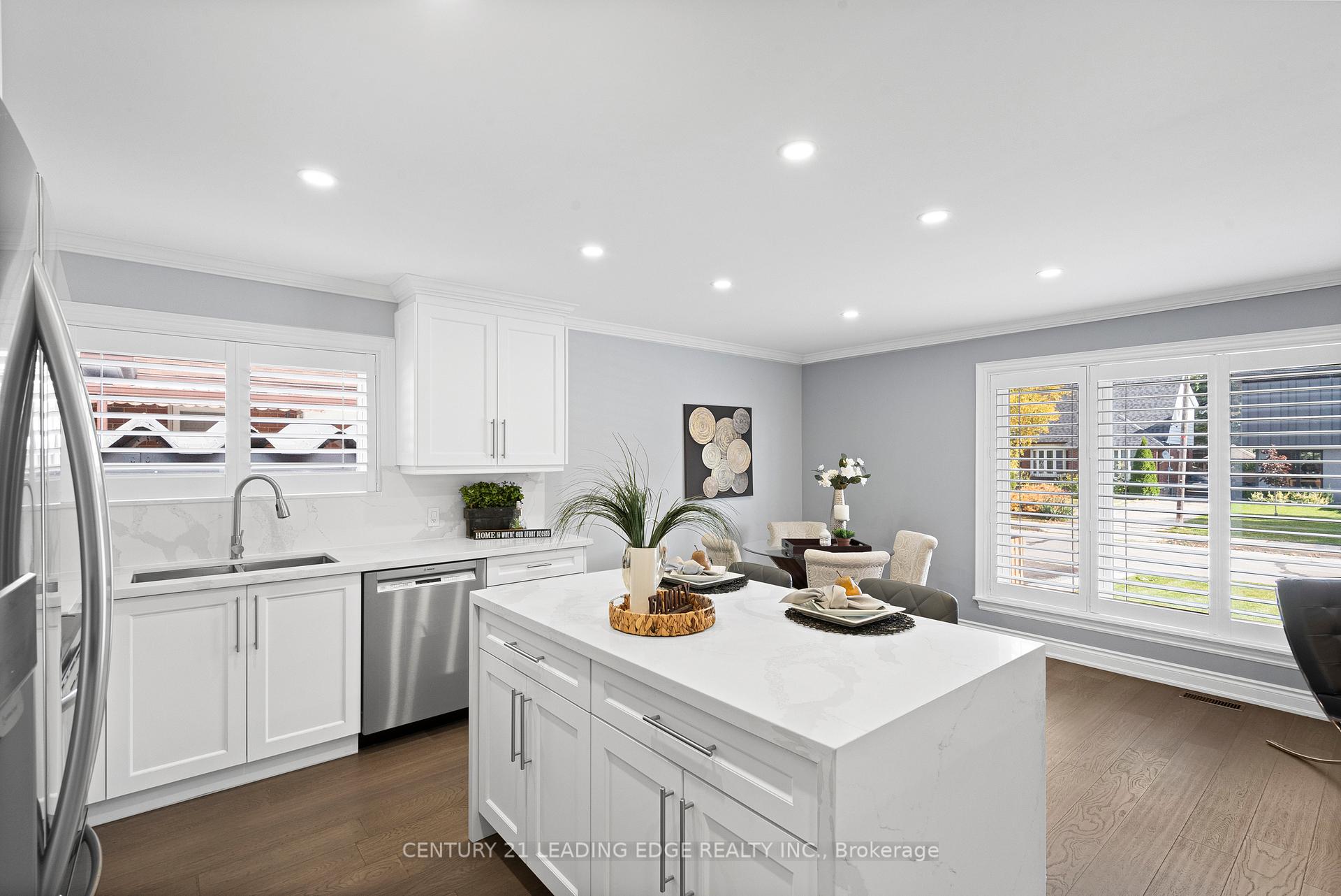 Photo 2 of 82 Lynvalley Crescent, Scarborough, Wexford-Maryvale — HOMEH
