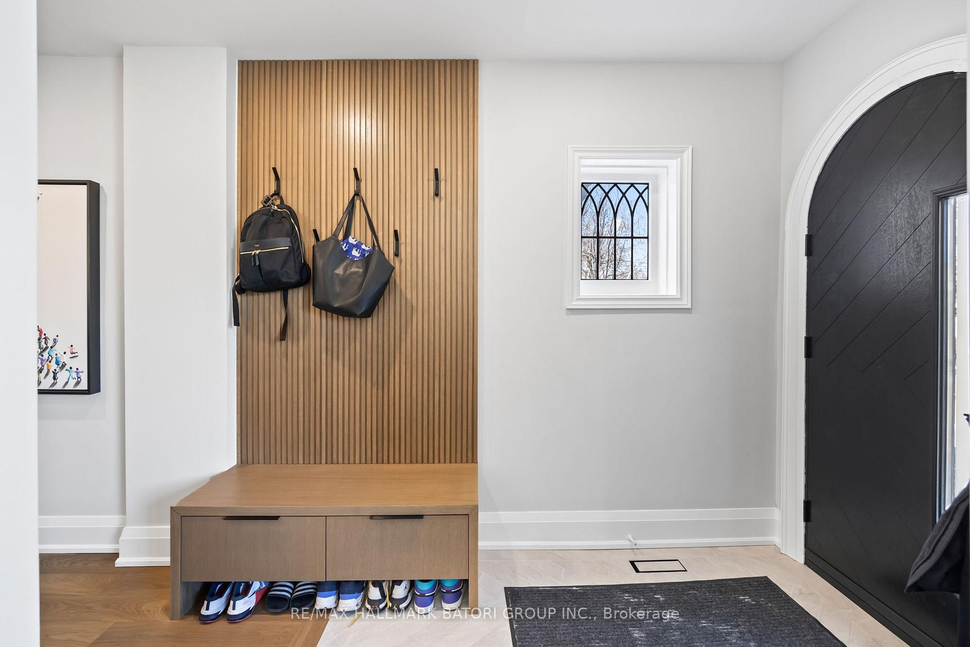 Photo 2 of 521 Castlefield Avenue, Toronto, Forest Hill North — HOMEH