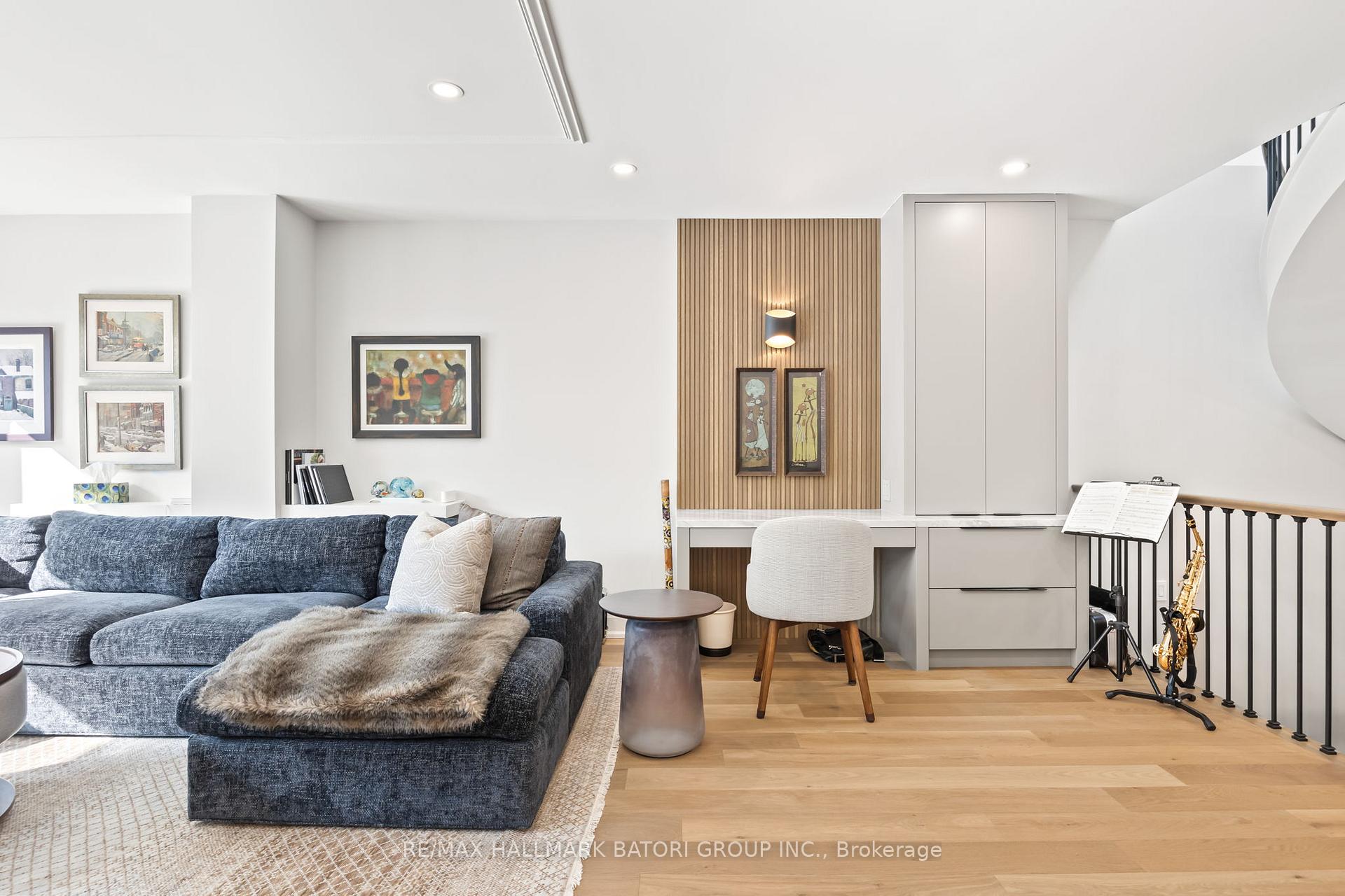 Photo 6 of 521 Castlefield Avenue, Toronto, Forest Hill North — HOMEH
