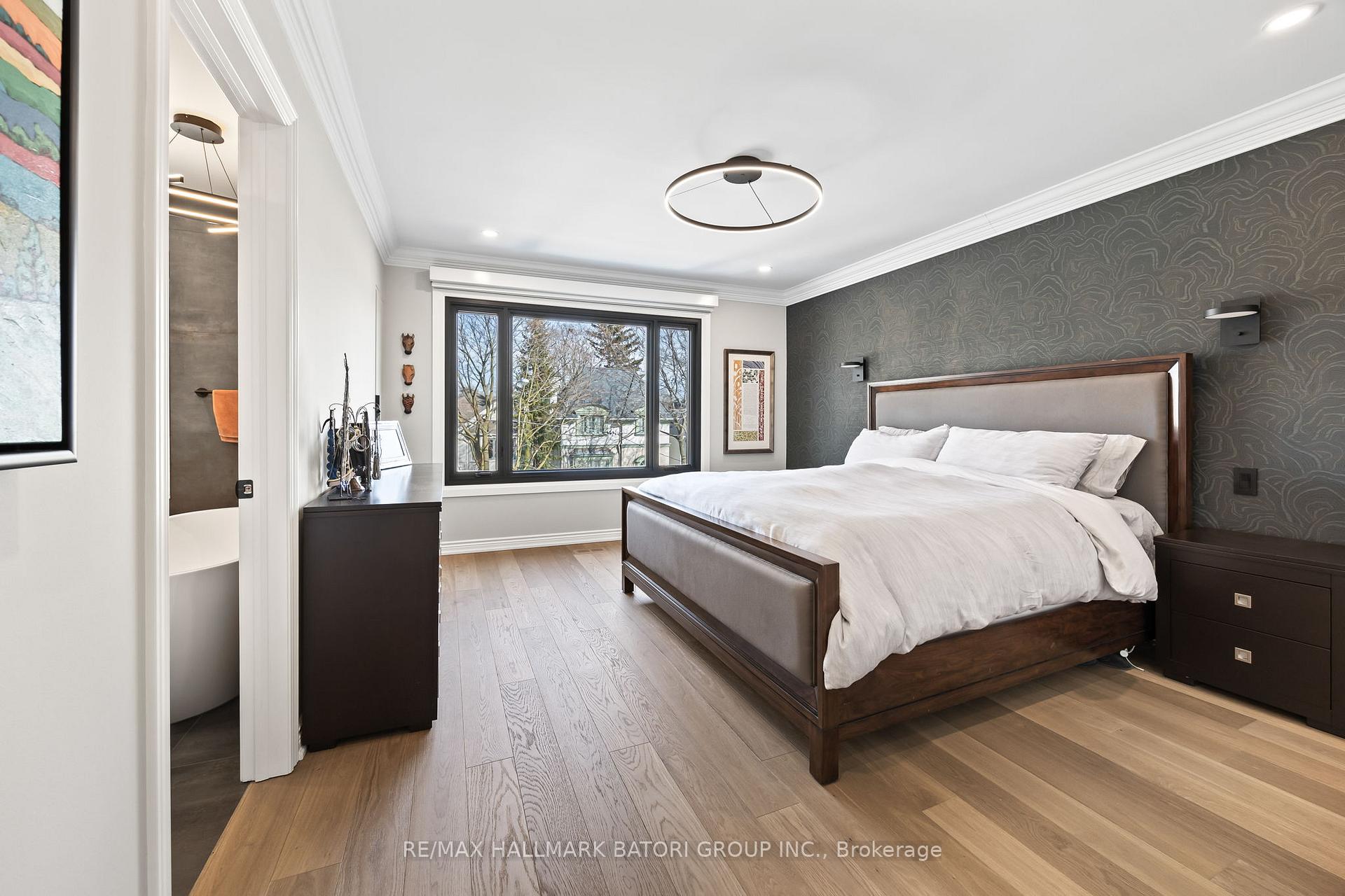 Photo 19 of 521 Castlefield Avenue, Toronto, Forest Hill North — HOMEH