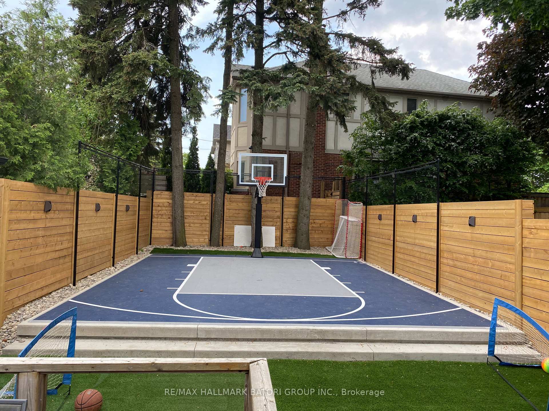 Photo 30 of 521 Castlefield Avenue, Toronto, Forest Hill North — HOMEH
