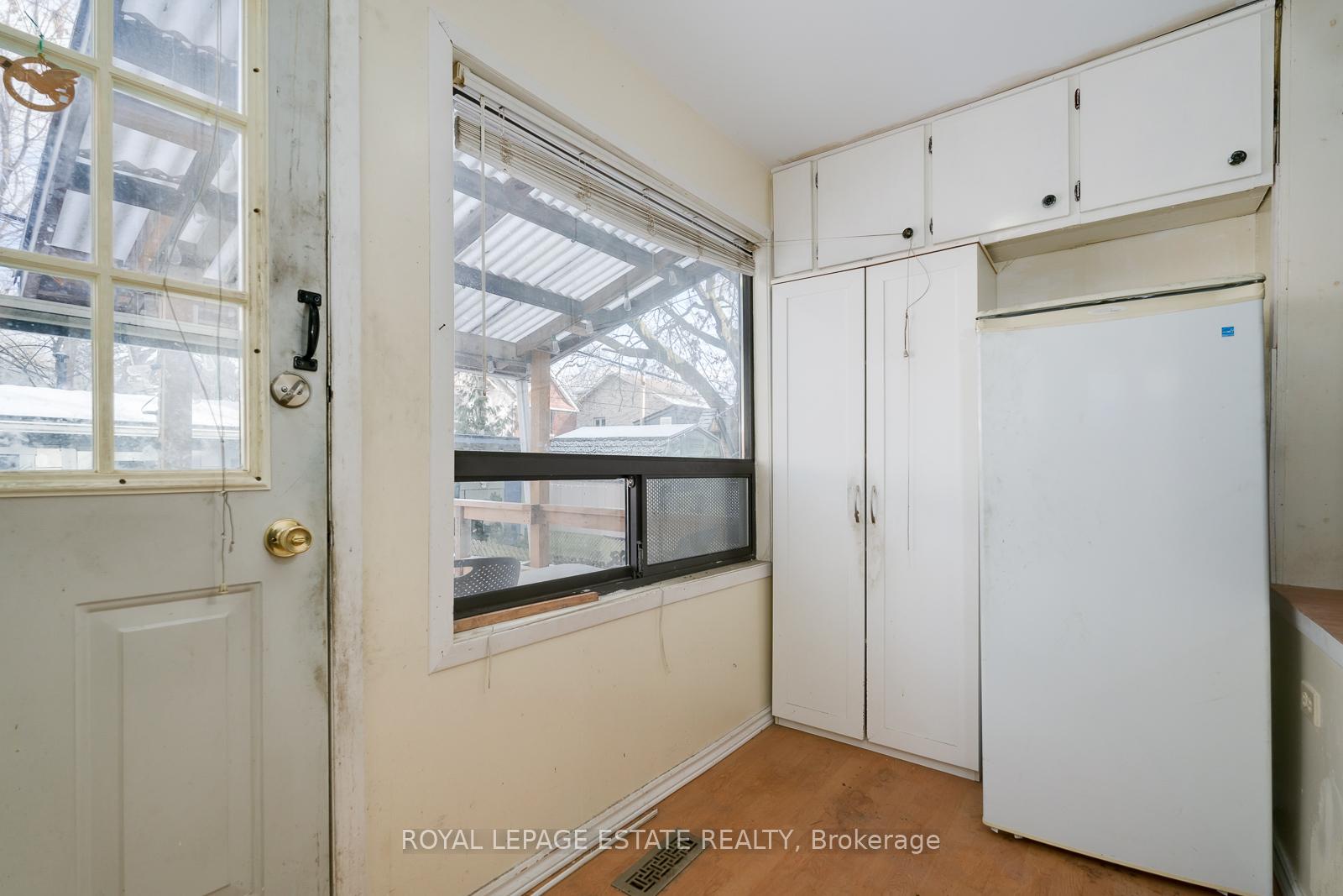 Photo 4 of 335/337 Craven Road, Toronto, Greenwood-Coxwell — HOMEH