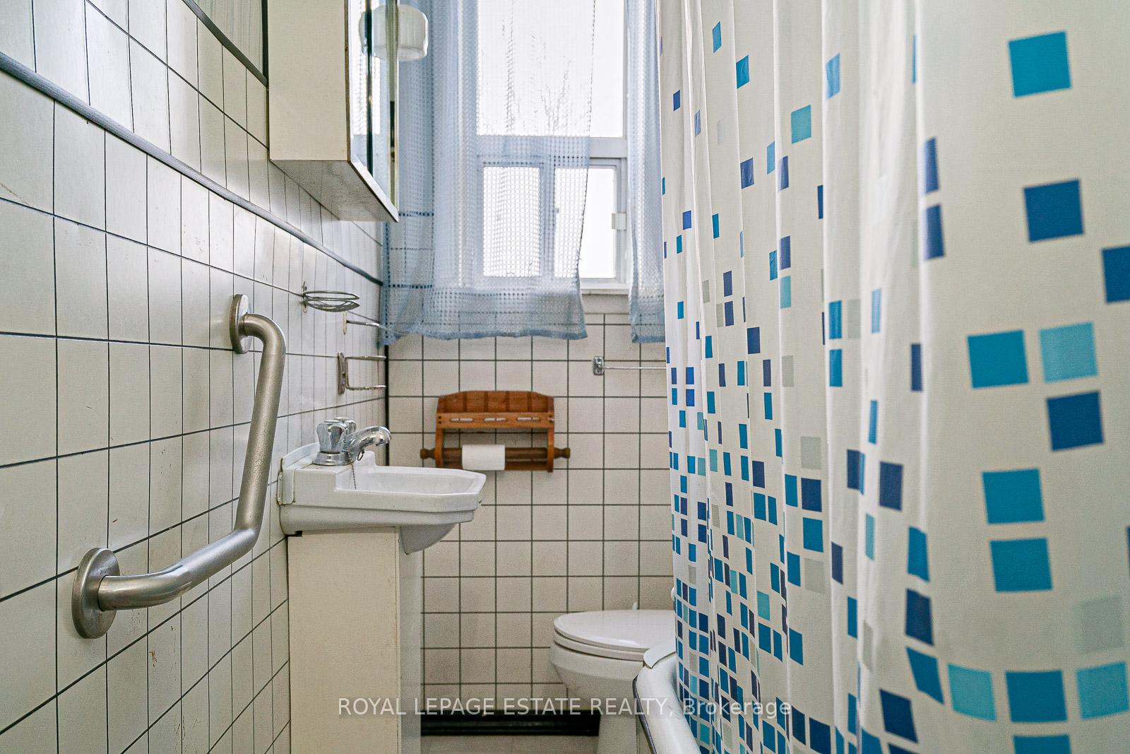 Photo 8 of 335/337 Craven Road, Toronto, Greenwood-Coxwell — HOMEH