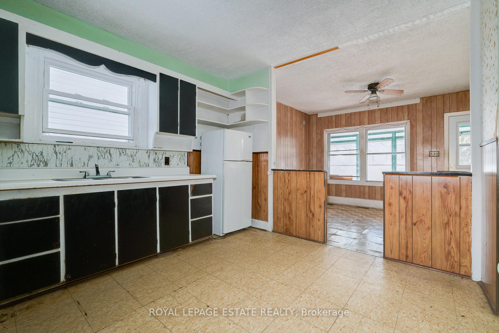 Photo 10 of 335/337 Craven Road, Toronto, Greenwood-Coxwell — HOMEH