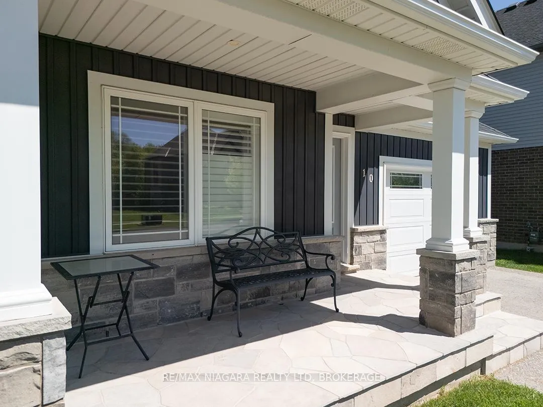 Photo 6 of 10 Eastman Gateway, Thorold, Hurricane/Merrittville — HOMEH