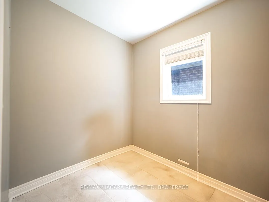 Photo 24 of 10 Eastman Gateway, Thorold, Hurricane/Merrittville — HOMEH
