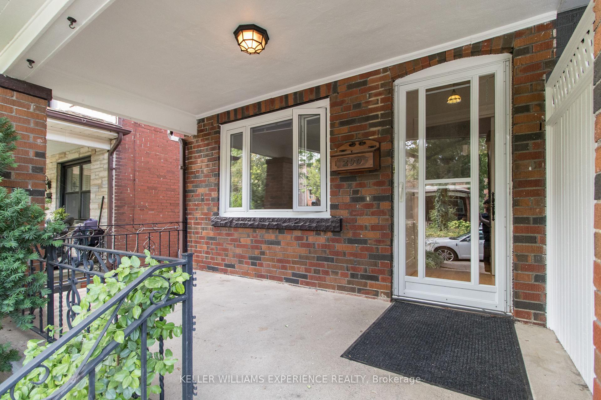 Photo 2 of 290 Arlington Avenue, Toronto, Oakwood Village — HOMEH