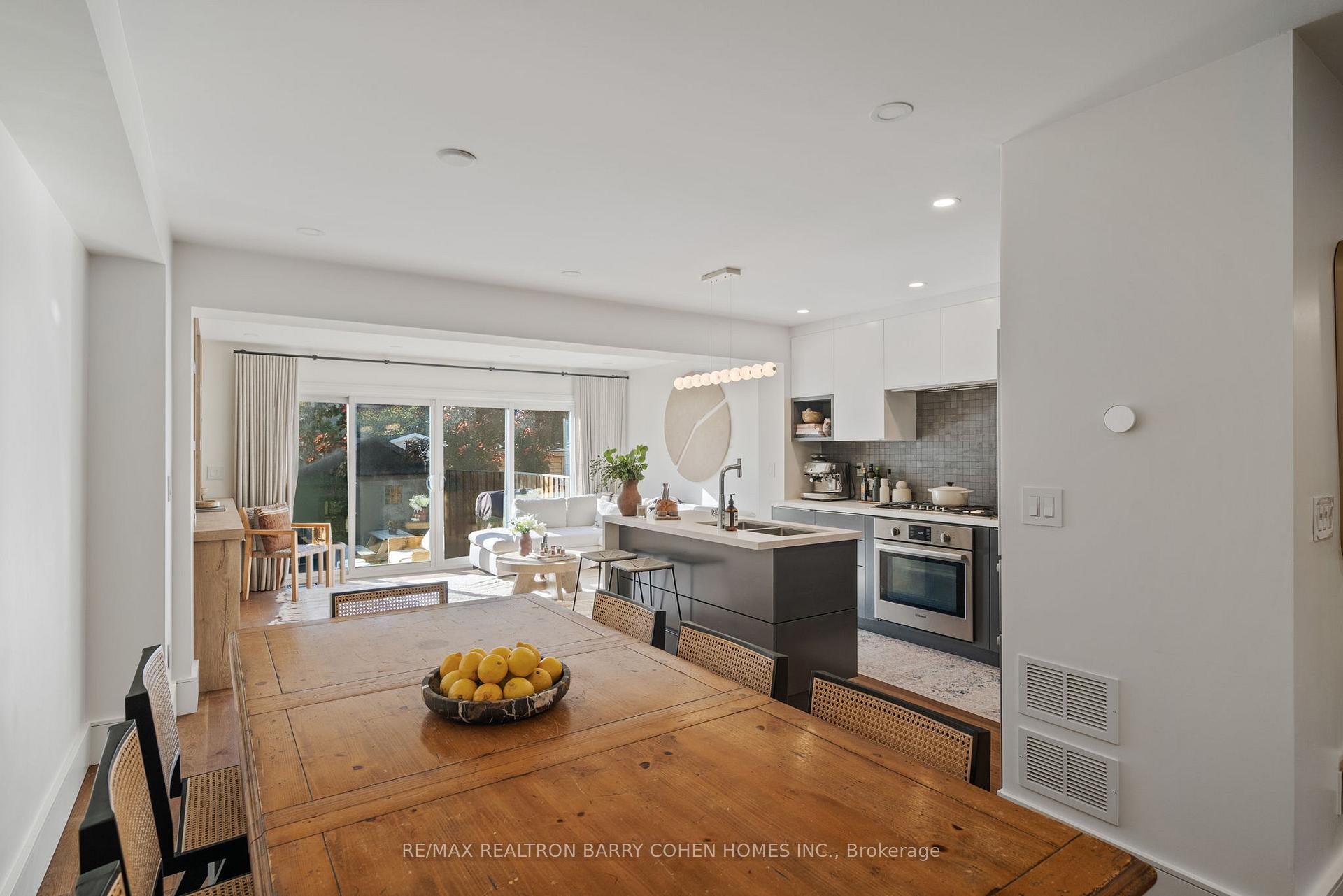 Photo 11 of 341 Woburn Avenue, Toronto, Lawrence Park North — HOMEH