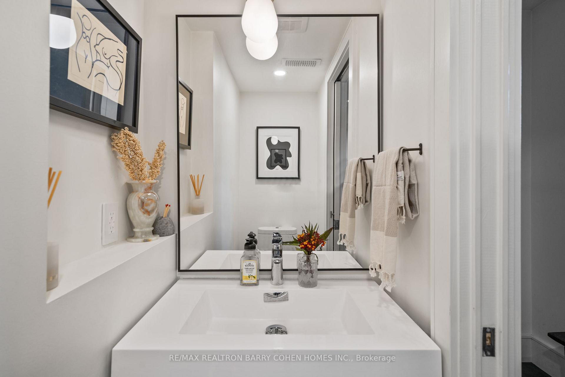 Photo 20 of 341 Woburn Avenue, Toronto, Lawrence Park North — HOMEH