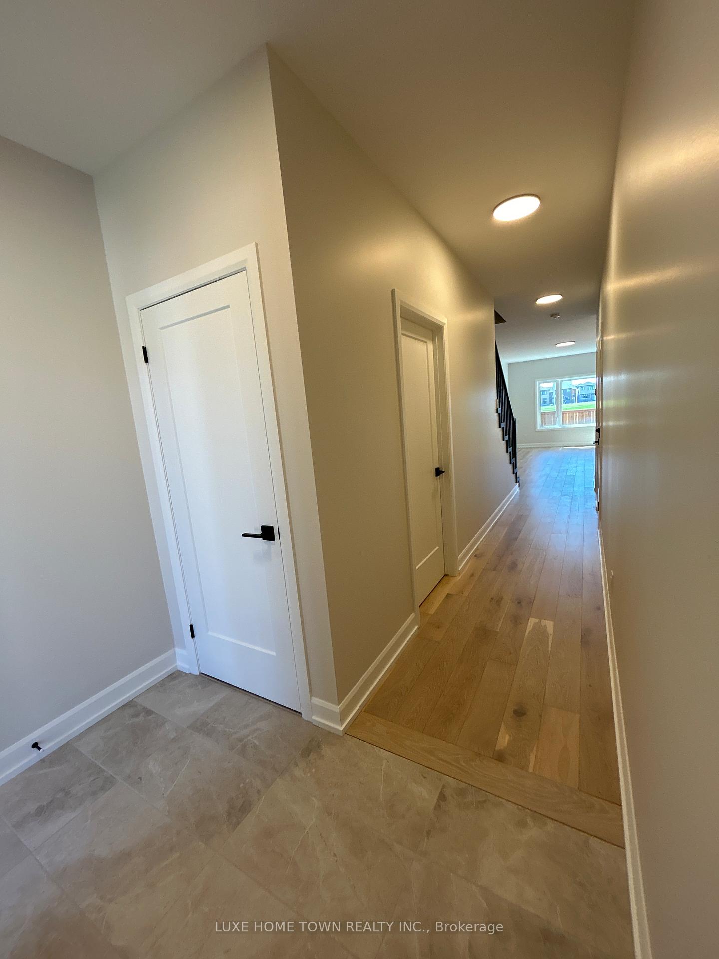 Photo 3 of 67 Harmony Way S, Thorold, Rolling Meadows — HOMEH