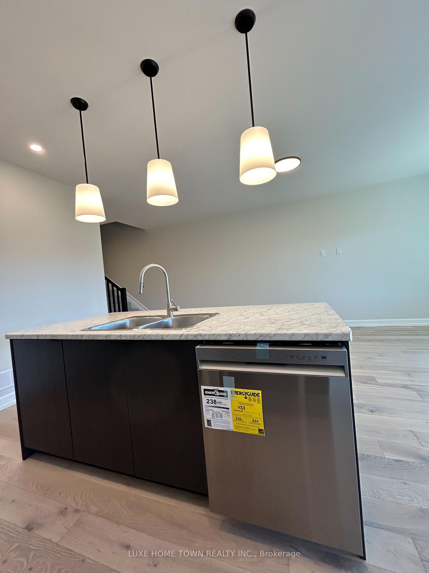 Photo 9 of 67 Harmony Way S, Thorold, Rolling Meadows — HOMEH