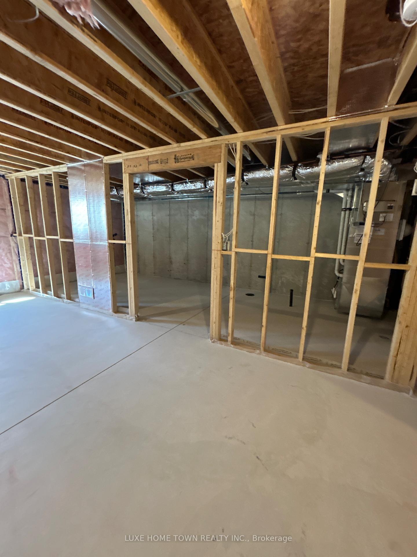 Photo 17 of 67 Harmony Way S, Thorold, Rolling Meadows — HOMEH