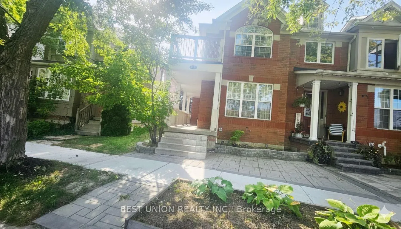 Front of 320 Country Glen Road