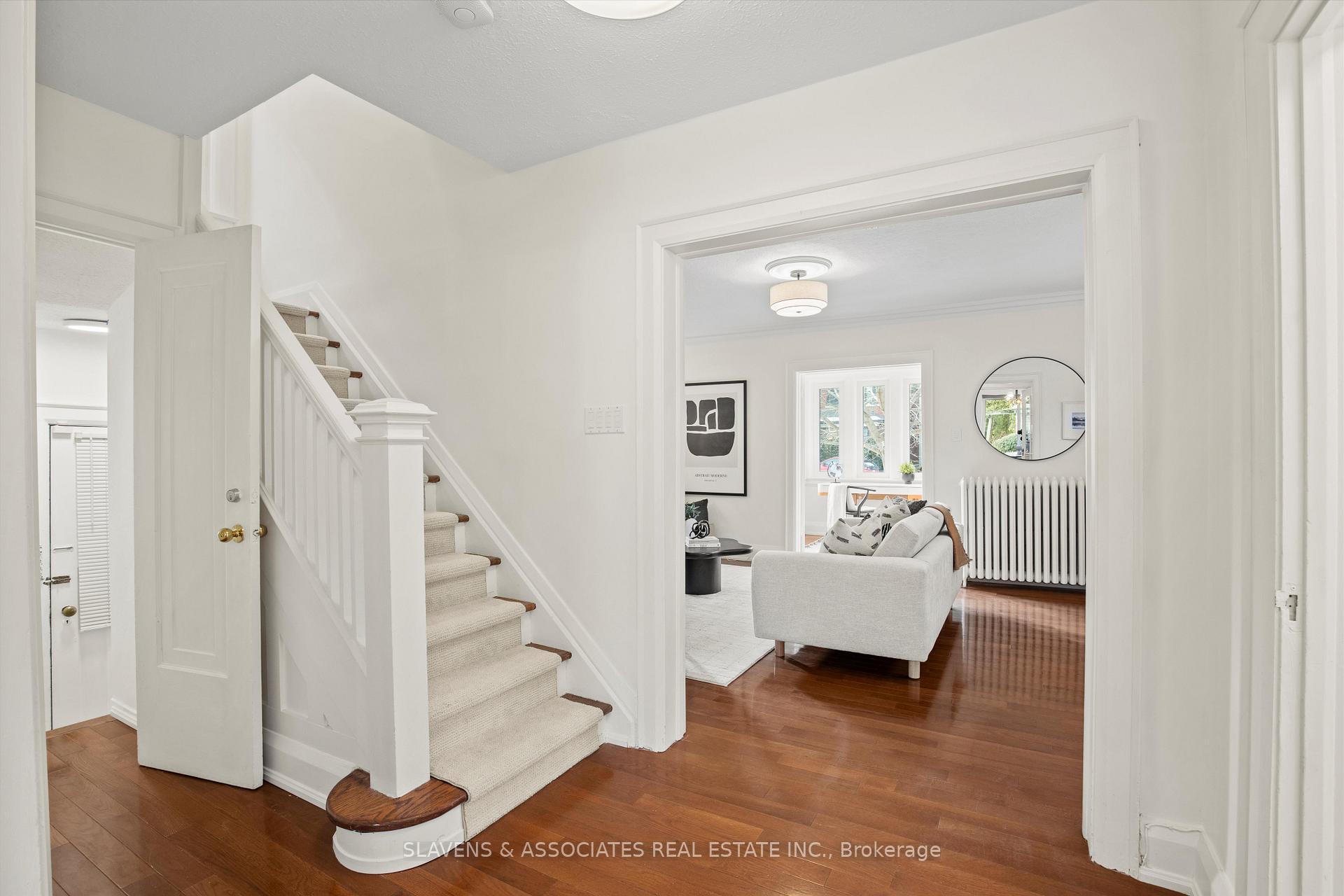 Photo 6 of 151 Lascelles Boulevard, Toronto, Yonge-Eglinton — HOMEH