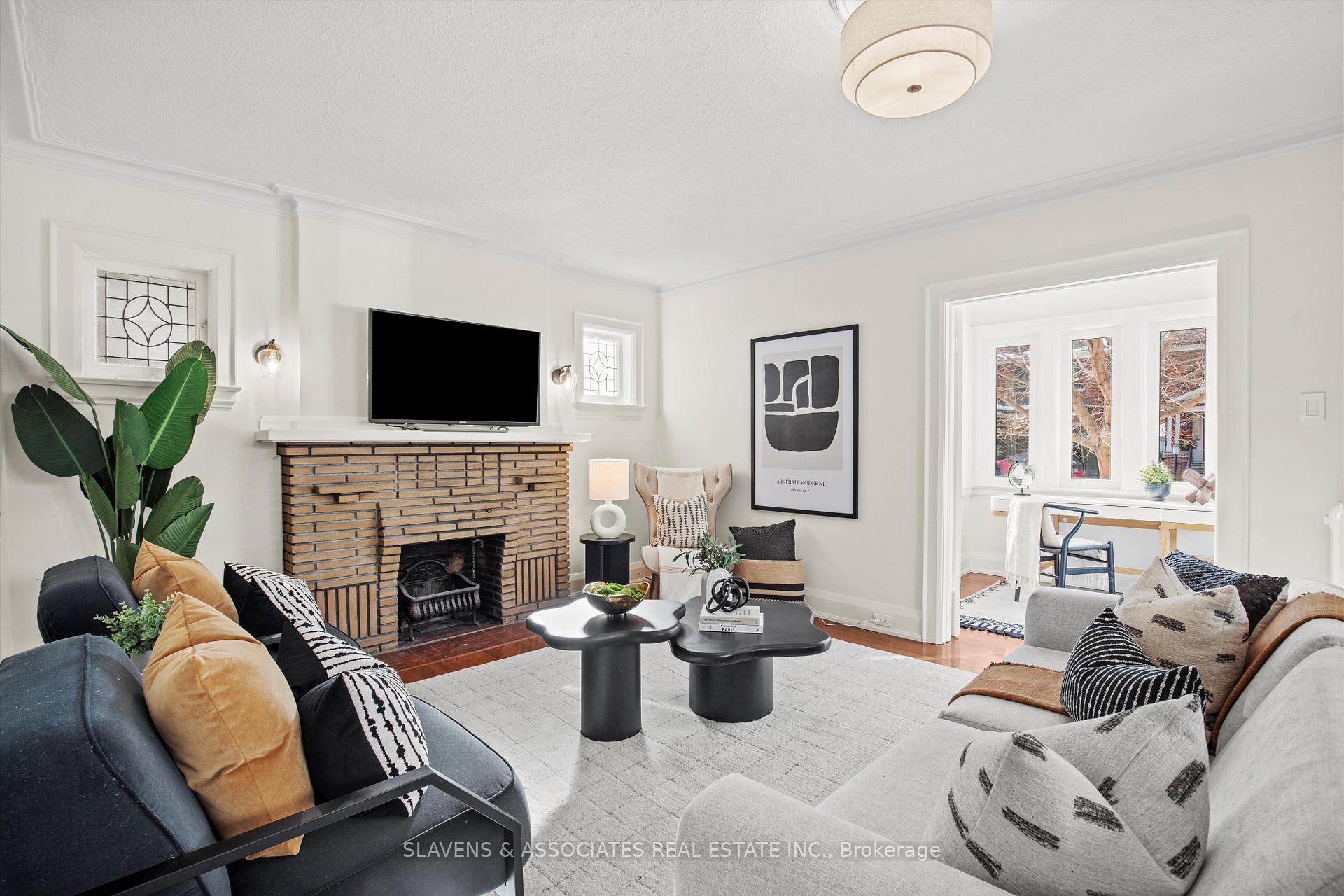 Photo 7 of 151 Lascelles Boulevard, Toronto, Yonge-Eglinton — HOMEH