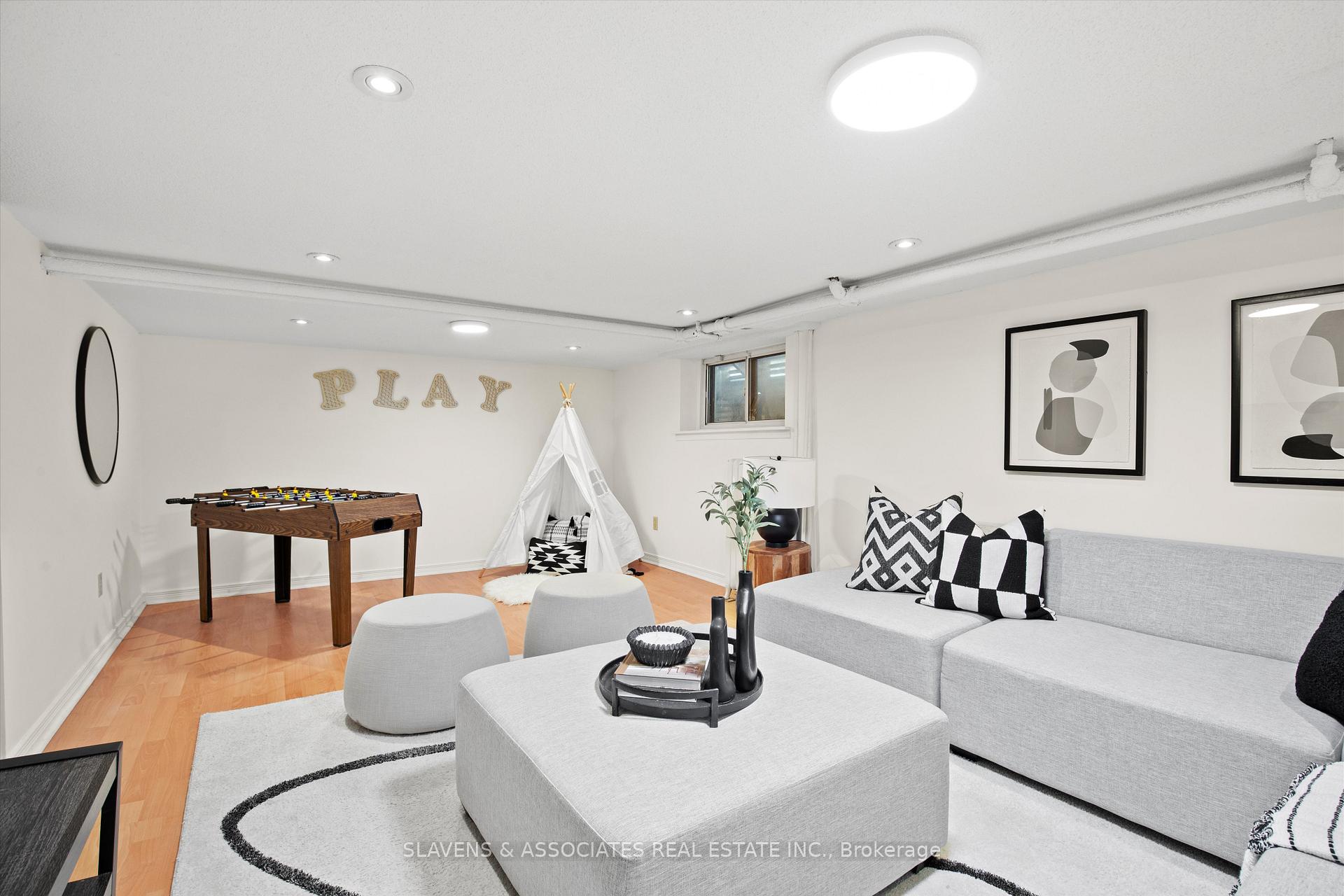 Photo 23 of 151 Lascelles Boulevard, Toronto, Yonge-Eglinton — HOMEH