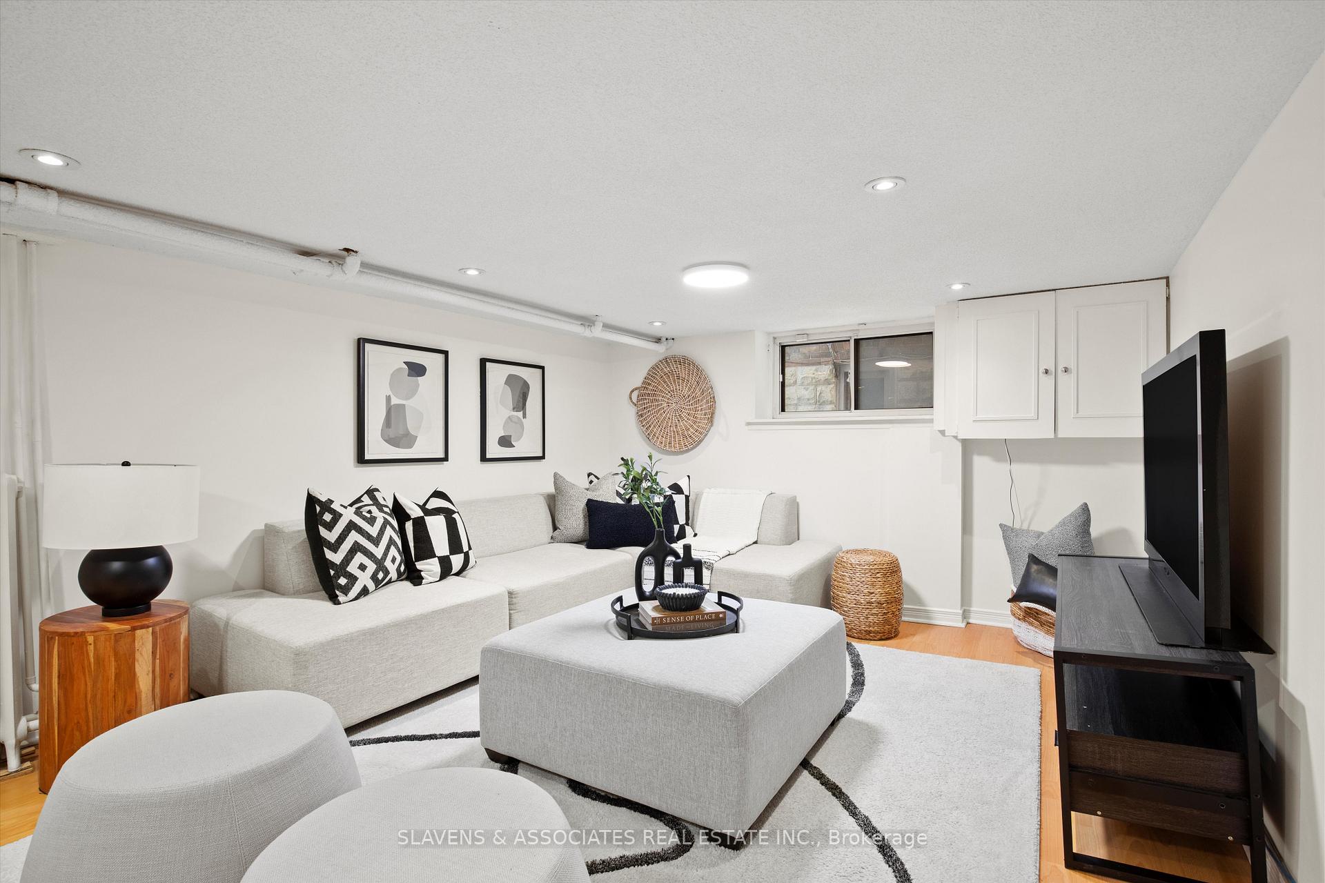 Photo 22 of 151 Lascelles Boulevard, Toronto, Yonge-Eglinton — HOMEH