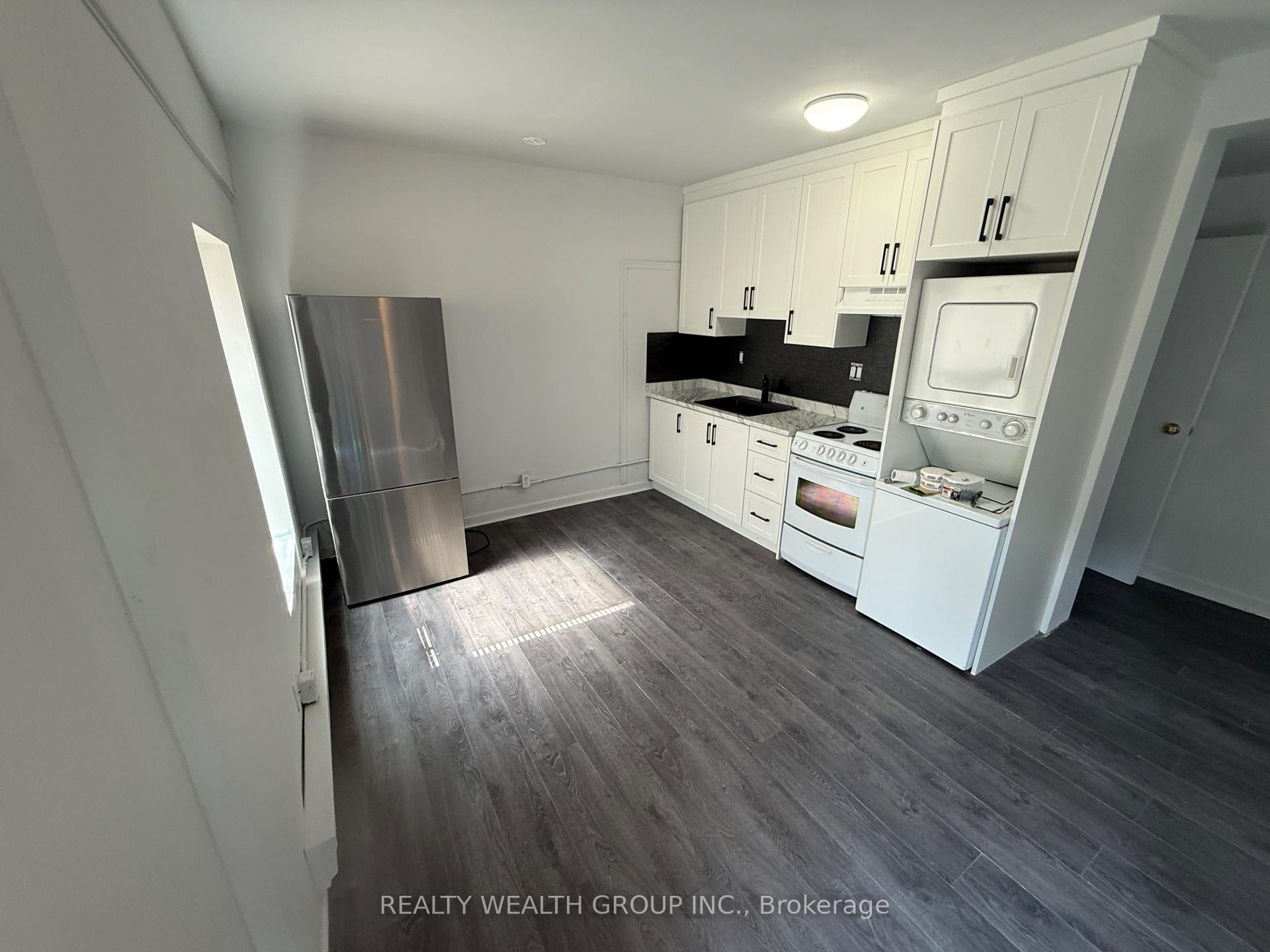 Photo 5 of Unit Unit E, 185 Eglinton Avenue, Toronto, Yonge-Eglinton — HOMEH