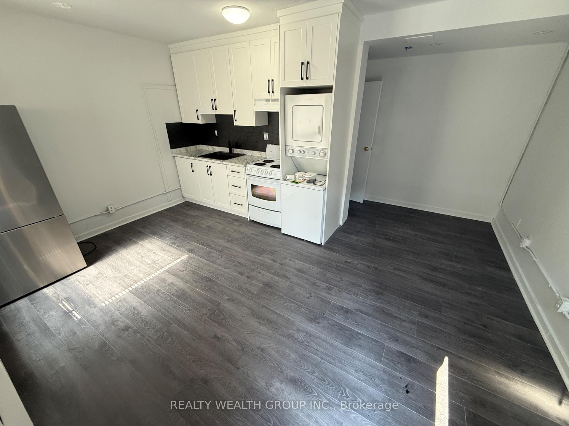 Photo 6 of Unit Unit E, 185 Eglinton Avenue, Toronto, Yonge-Eglinton — HOMEH
