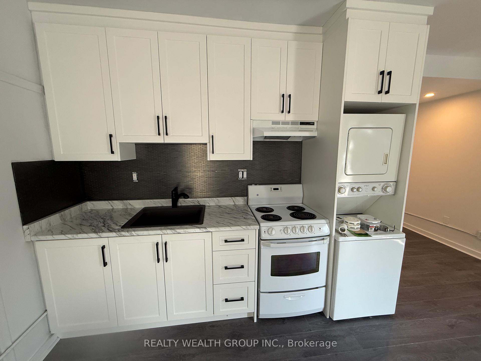 Photo 11 of Unit Unit E, 185 Eglinton Avenue, Toronto, Yonge-Eglinton — HOMEH