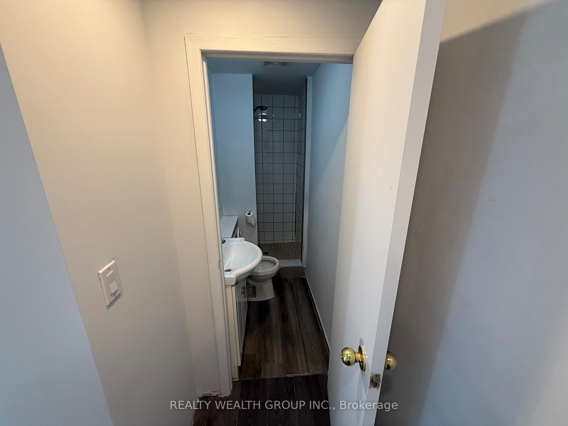 Photo 14 of Unit Unit E, 185 Eglinton Avenue, Toronto, Yonge-Eglinton — HOMEH