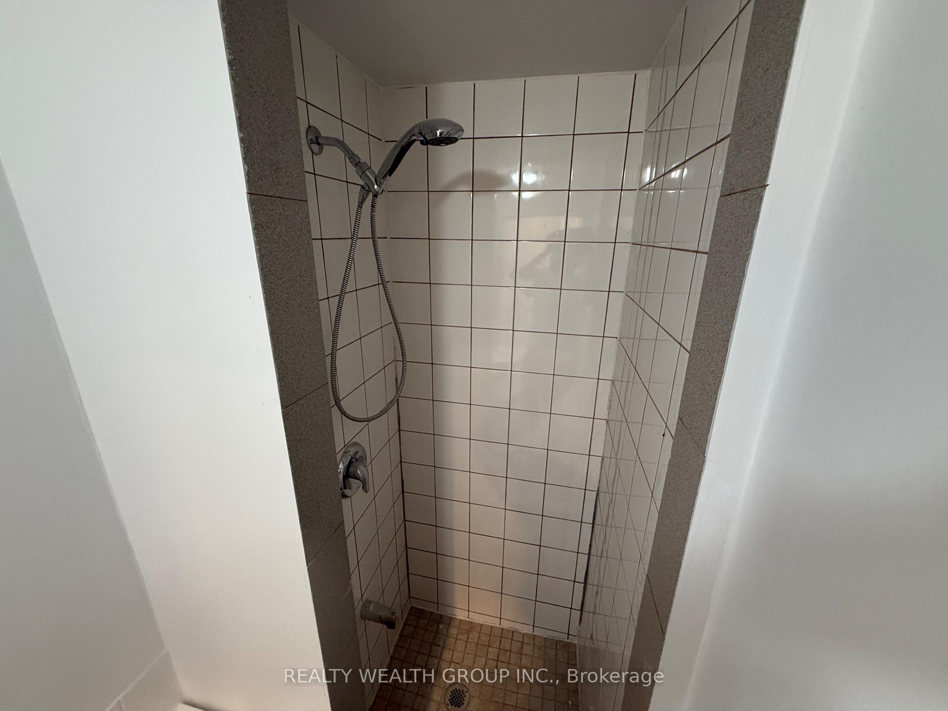 Photo 16 of Unit Unit E, 185 Eglinton Avenue, Toronto, Yonge-Eglinton — HOMEH
