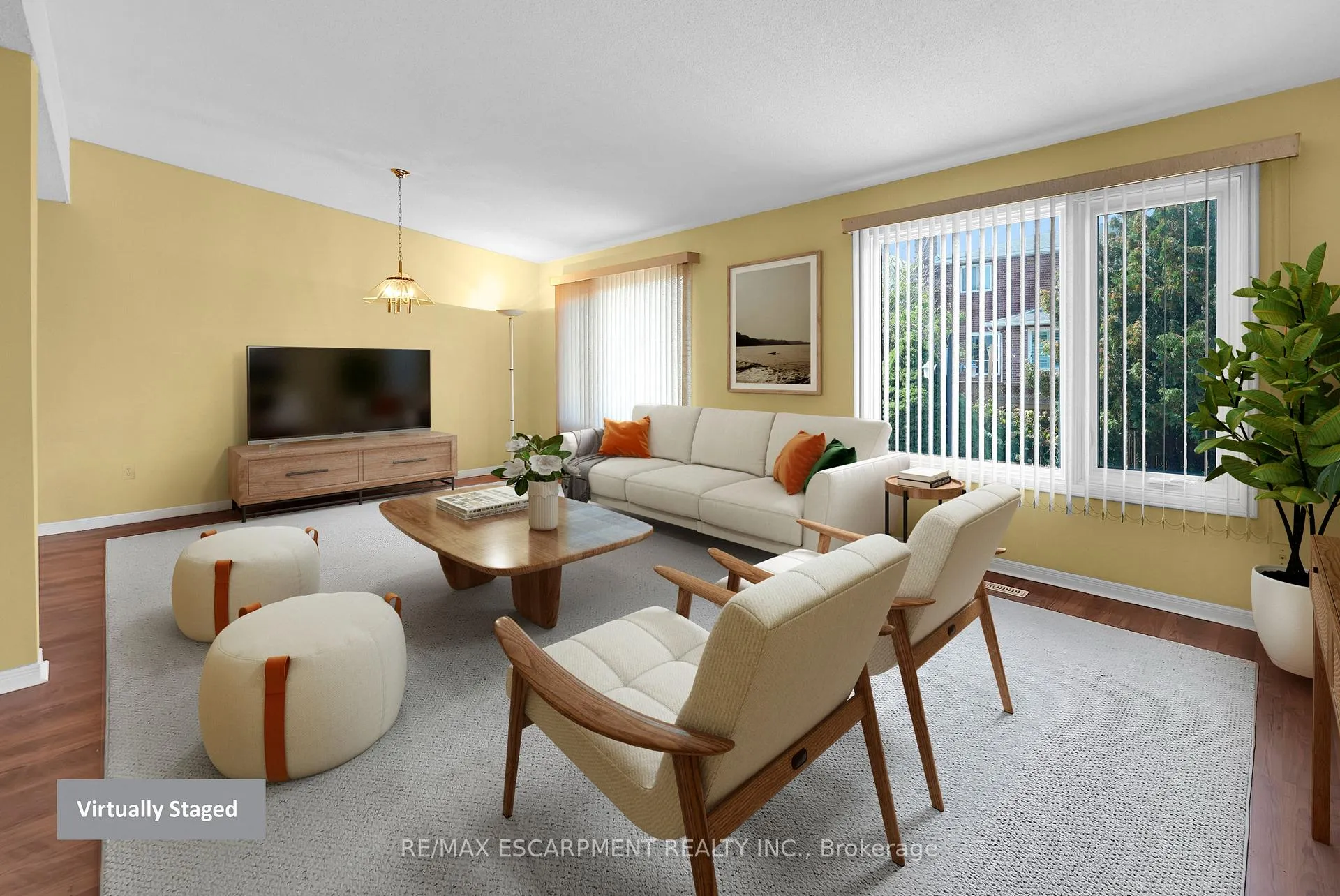 Photo 8 of 4584 Juniper Court, Lincoln, Beamsville — HOMEH