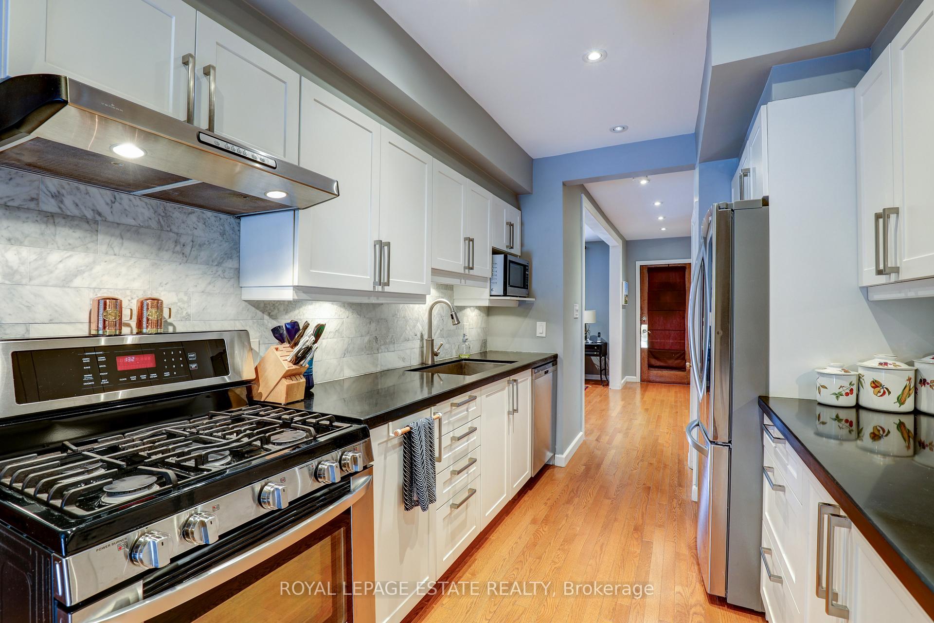 Photo 9 of 202 Bingham Avenue, Toronto, The Beaches — HOMEH