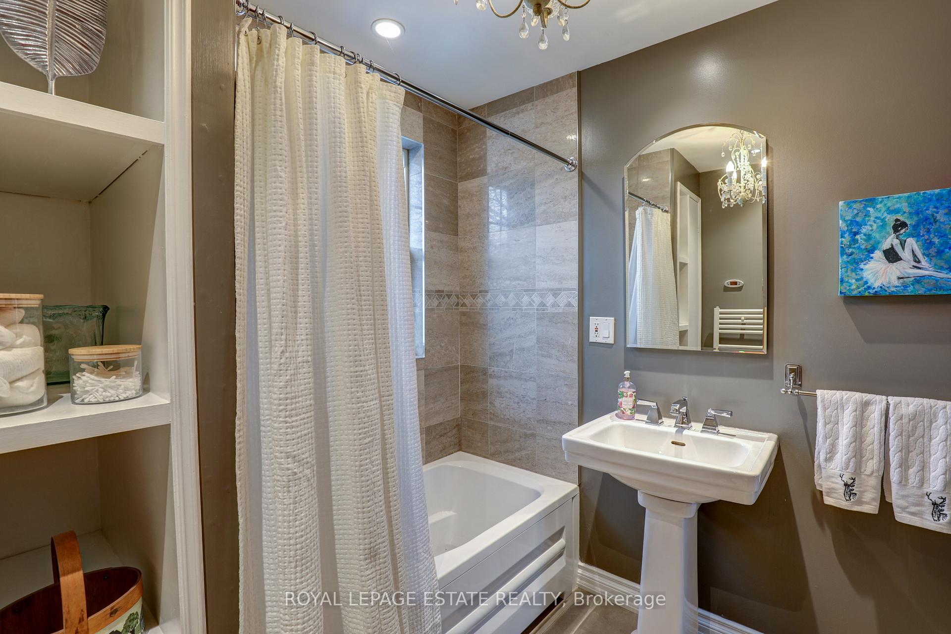 Photo 17 of 202 Bingham Avenue, Toronto, The Beaches — HOMEH