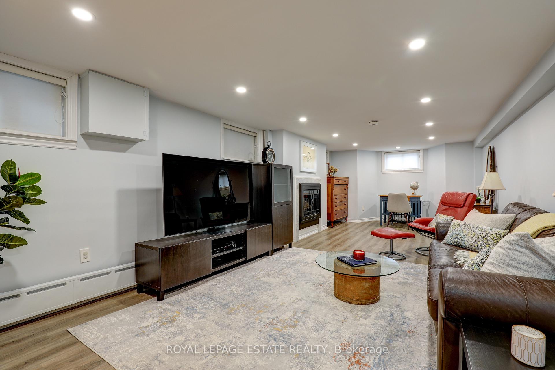 Photo 19 of 202 Bingham Avenue, Toronto, The Beaches — HOMEH