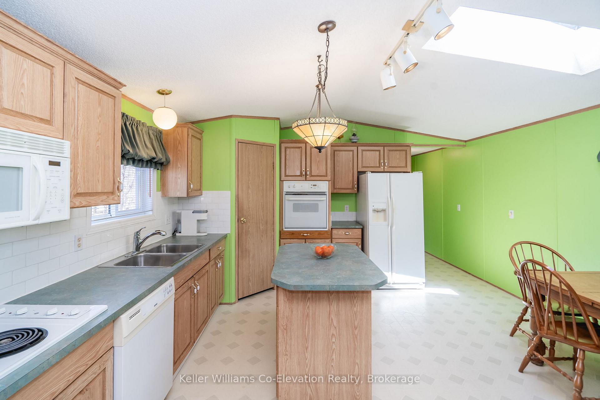 Photo 9 of Unit 3, 5411 Elliott Side Road, Tay, Rural Tay — HOMEH