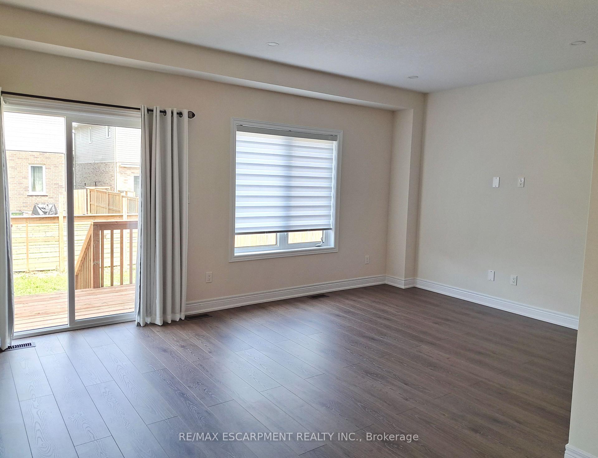 Photo 6 of 6 Harmony Way, Thorold, Rolling Meadows — HOMEH