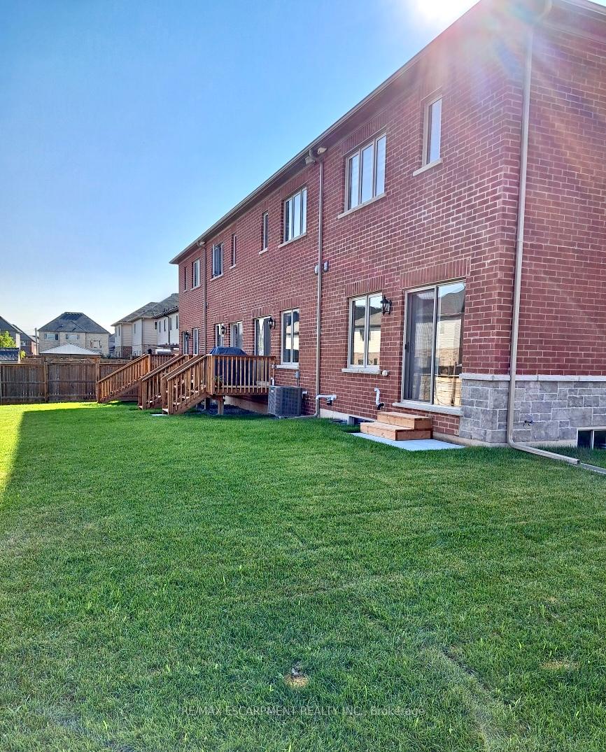 Photo 16 of 6 Harmony Way, Thorold, Rolling Meadows — HOMEH