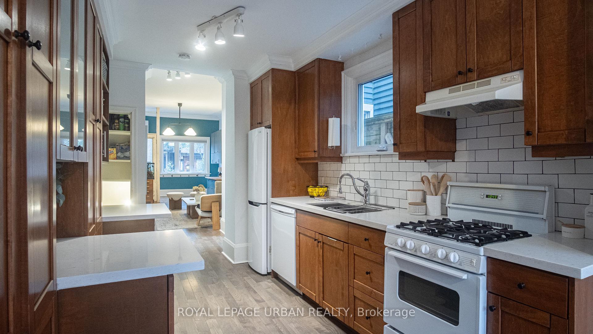 Photo 17 of 22 Blong Avenue, Toronto, South Riverdale — HOMEH