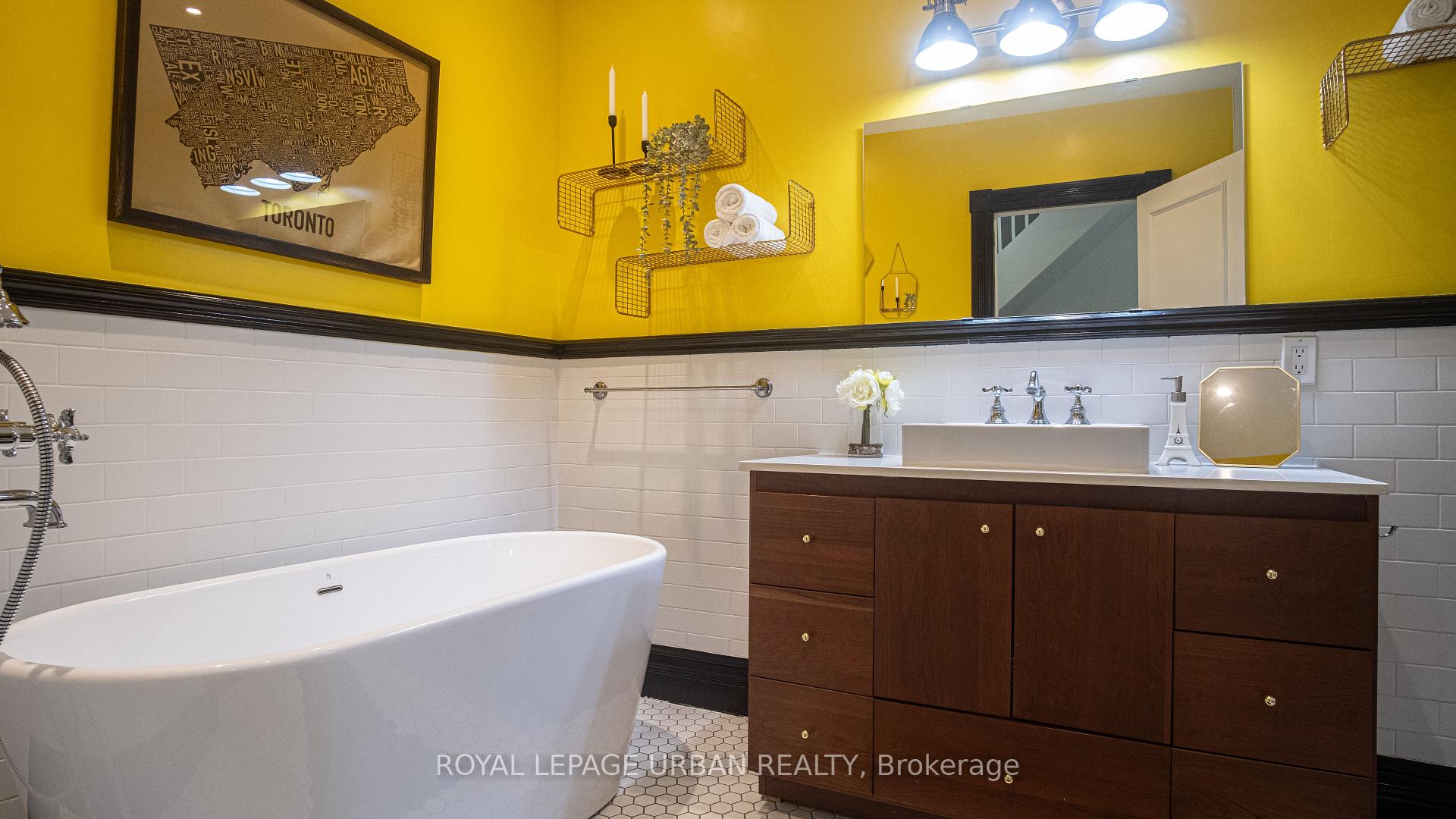 Photo 26 of 22 Blong Avenue, Toronto, South Riverdale — HOMEH