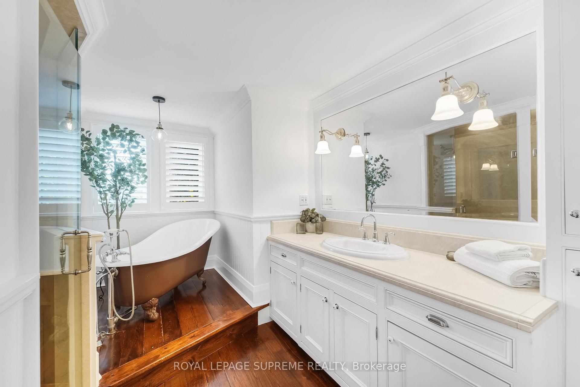 Photo 11 of 270 Withrow Avenue, Toronto, North Riverdale — HOMEH