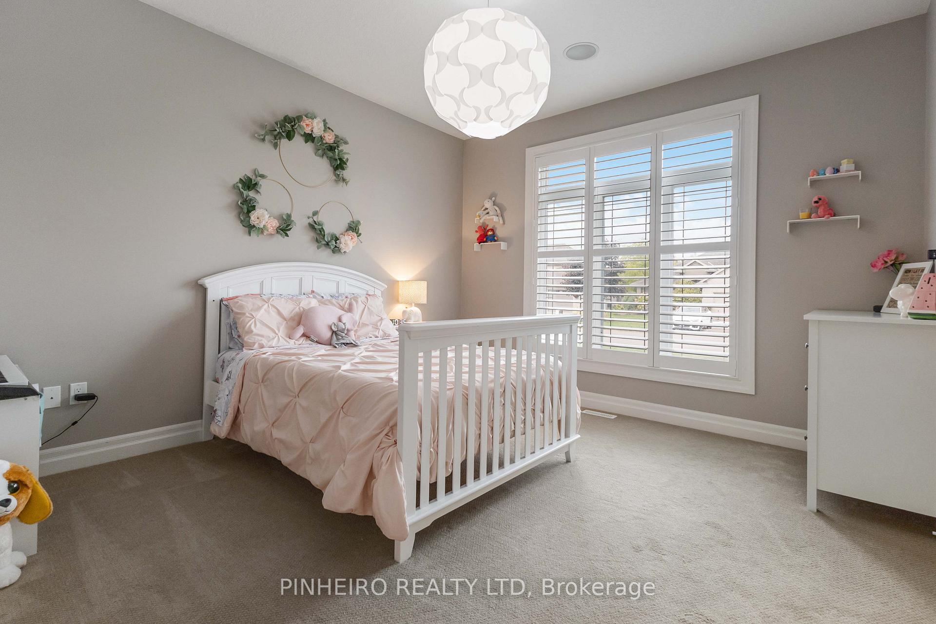 Photo 15 of 7 Riness Drive, Thames Centre, Dorchester — HOMEH