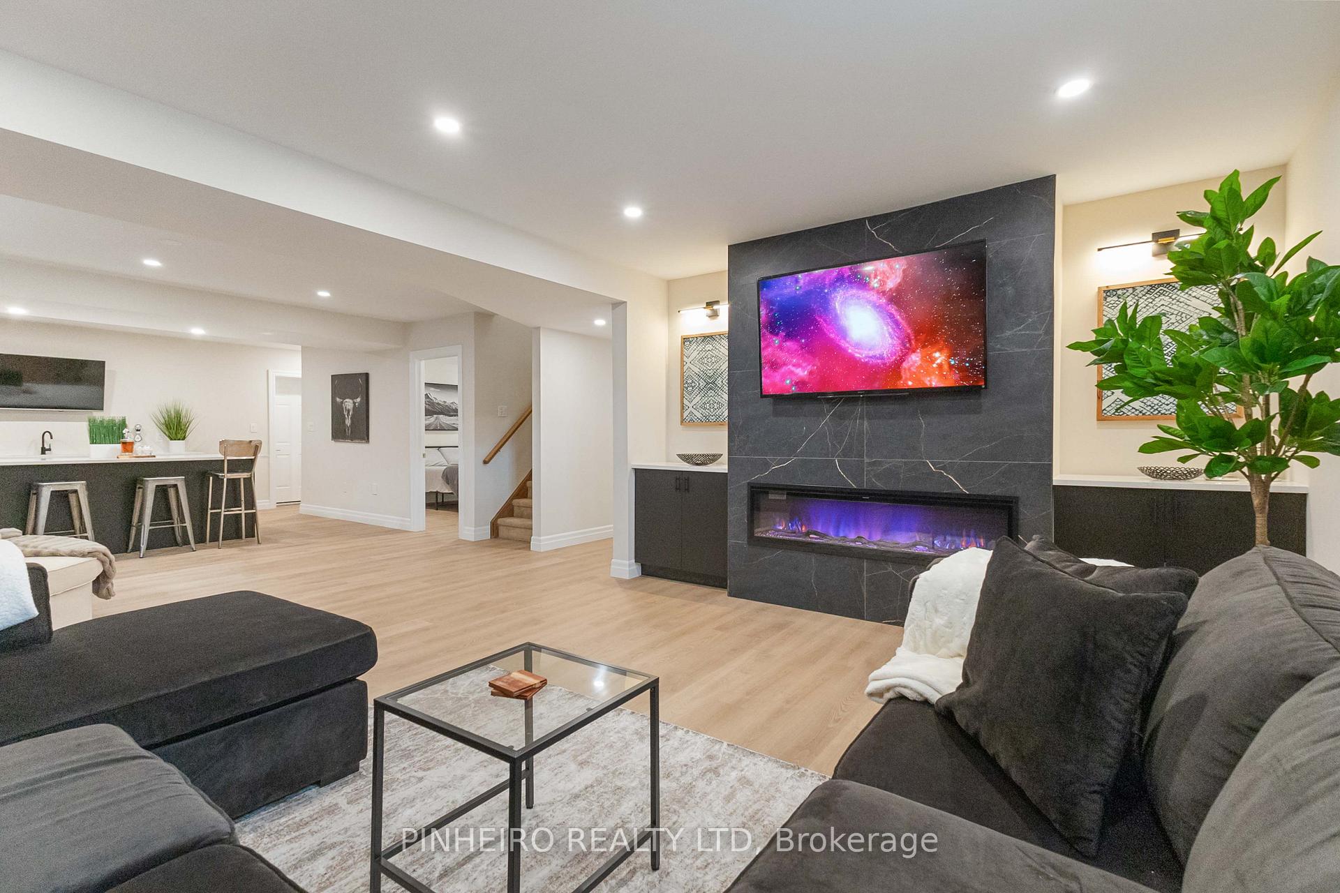 Photo 20 of 7 Riness Drive, Thames Centre, Dorchester — HOMEH