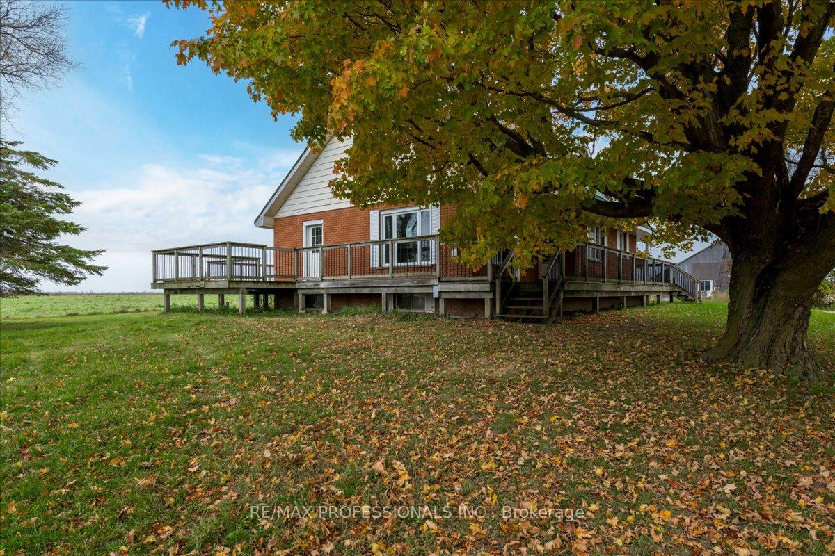 Photo 4 of 100 Tiny Flos Townline, Tiny, Rural Tiny — HOMEH