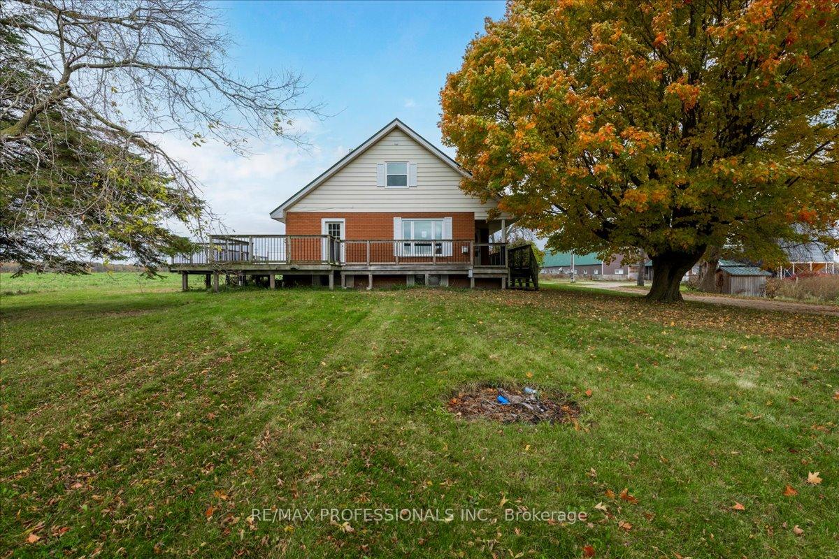 Photo 5 of 100 Tiny Flos Townline, Tiny, Rural Tiny — HOMEH