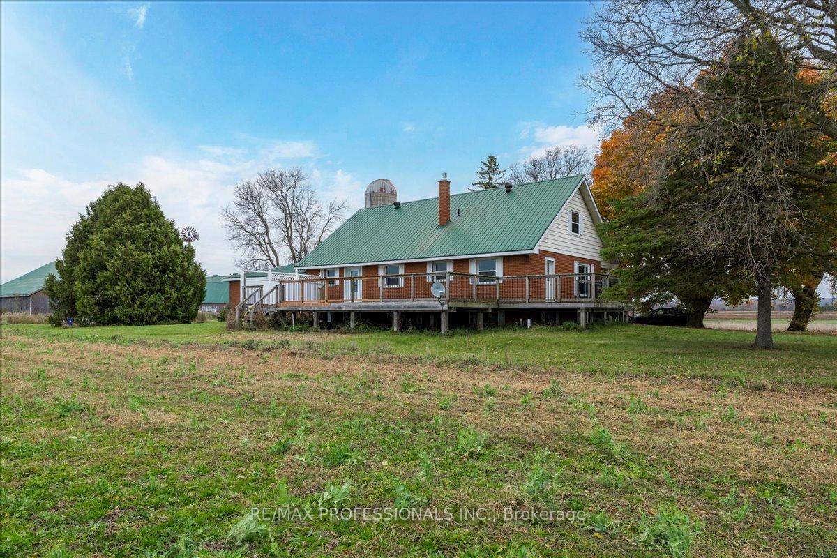 Photo 28 of 100 Tiny Flos Townline, Tiny, Rural Tiny — HOMEH